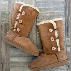 Ugg Australia Bailey button tall boots size 4